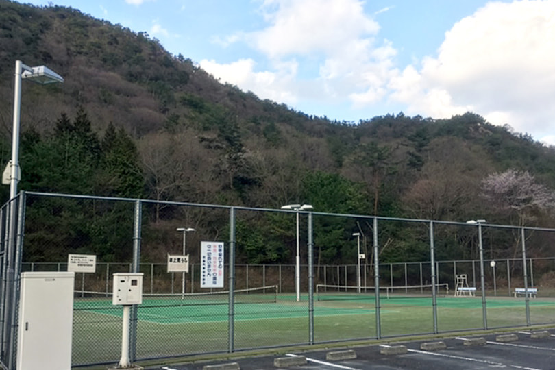 黒田庄ふれあいスタジアムのテニスコート